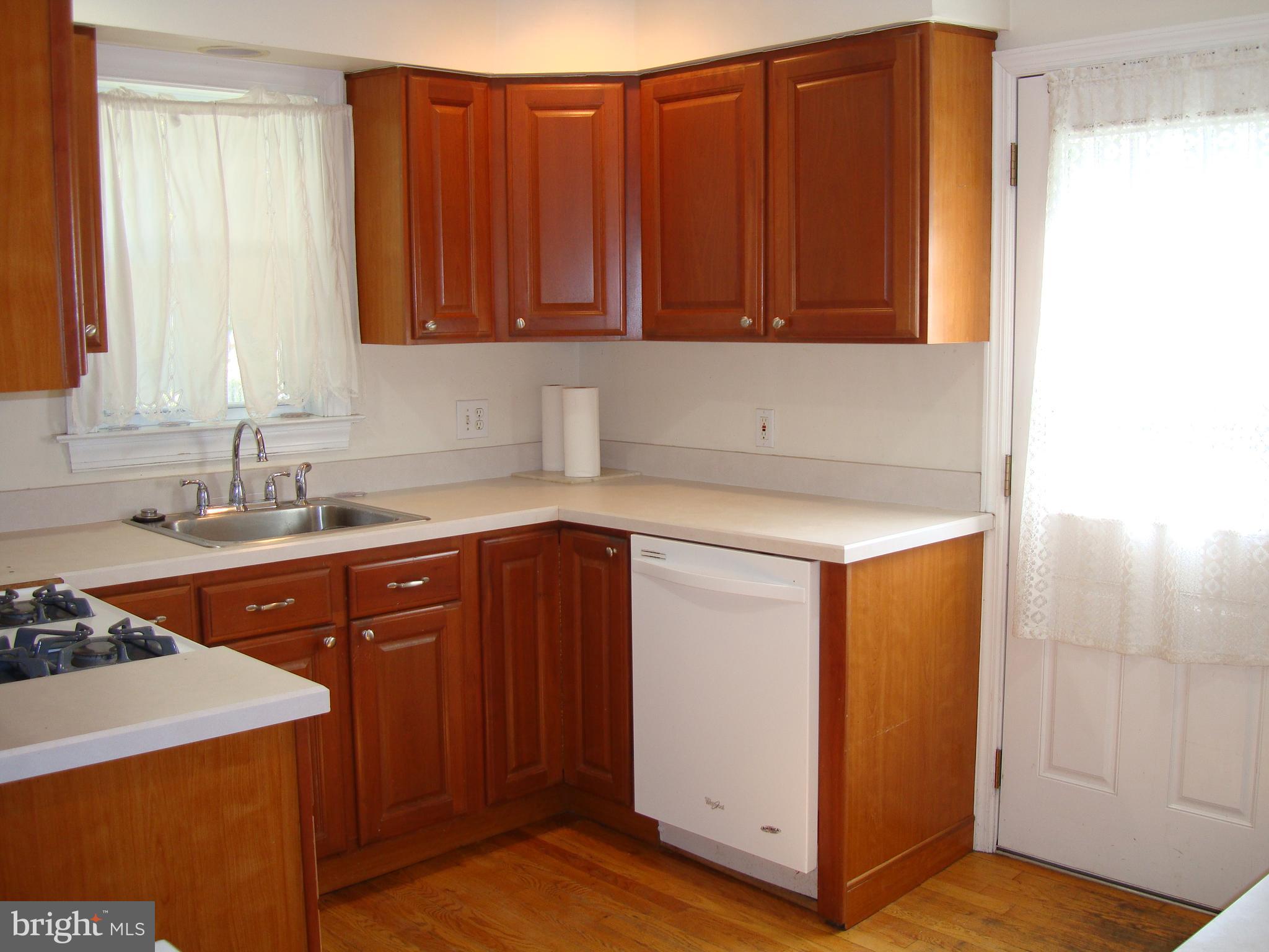 104 Mancil Road Media, PA 19063 - Photo 4 of 23 Kitchen