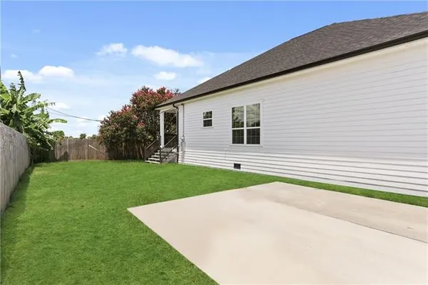 $2,300 | 2904 Pirate Drive, Chalmette, LA 70043