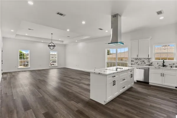 $2,300 | 2904 Pirate Drive, Chalmette, LA 70043
