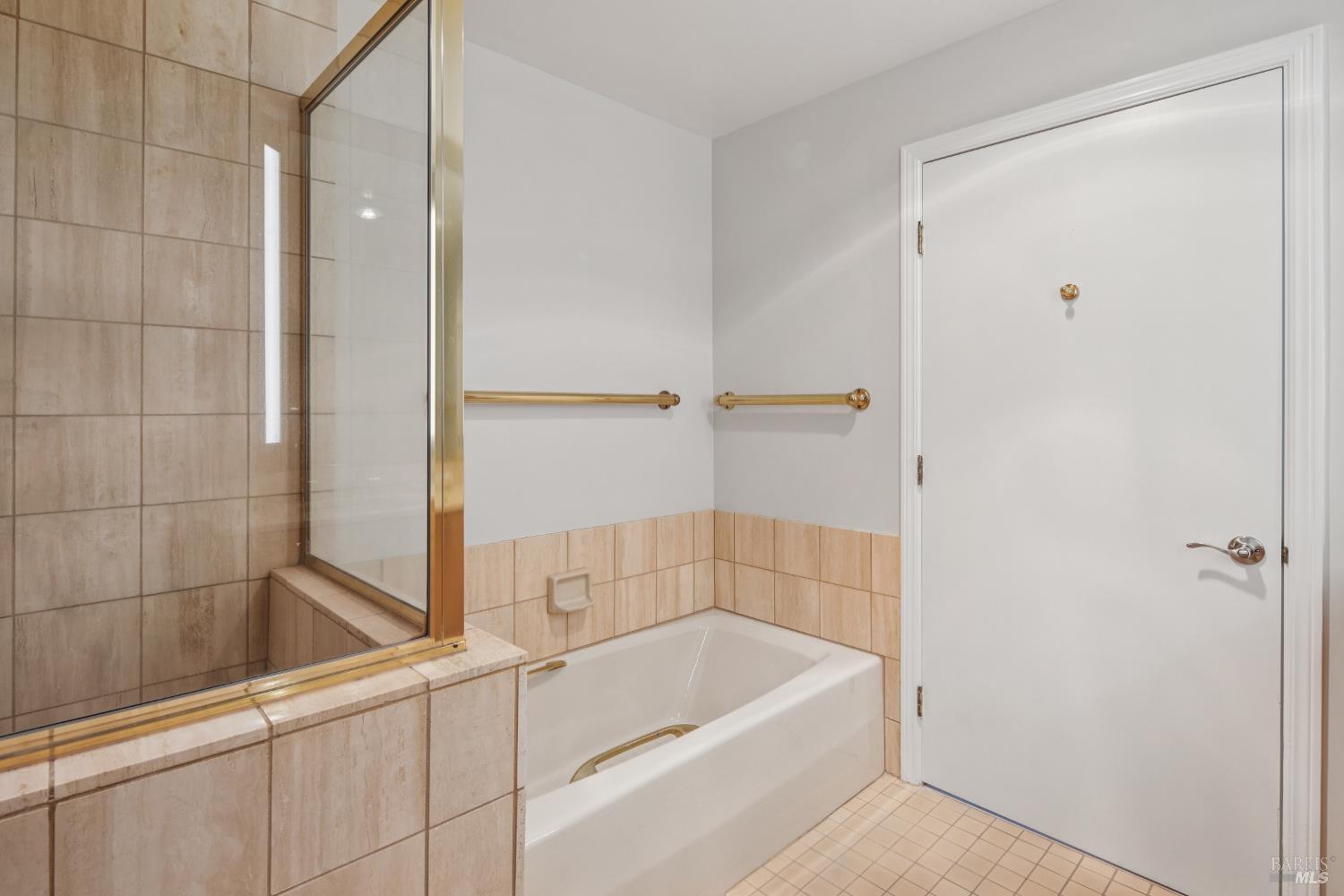 300 Deer Valley Road, Unit 2K San Rafael, CA 94903 - Photo 9 of 22