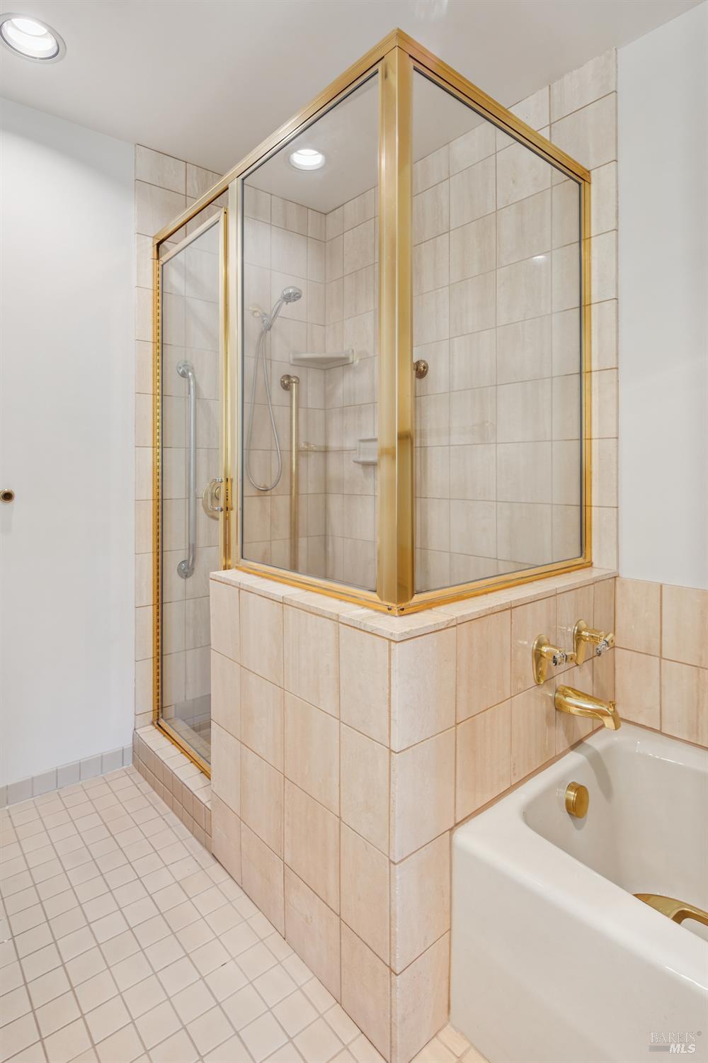 300 Deer Valley Road, Unit 2K San Rafael, CA 94903 - Photo 10 of 22