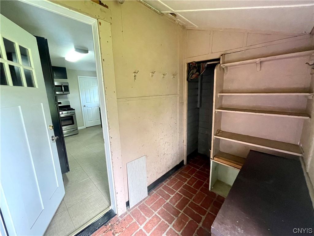 6 Triangle Place Lysander, NY 13027 - Photo 26 of 47 Back porch area is great to drop those winter boot