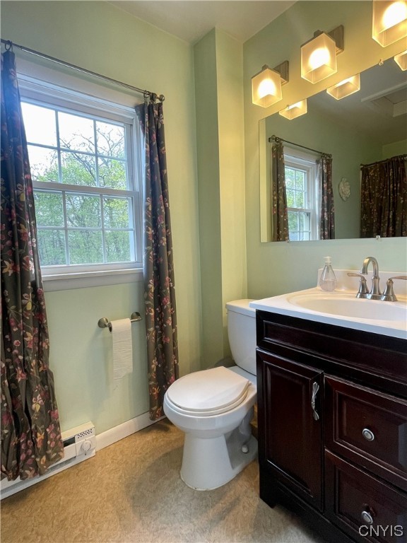 6 Triangle Place Lysander, NY 13027 - Photo 38 of 47 The full bath has been nicely updated with vanity,