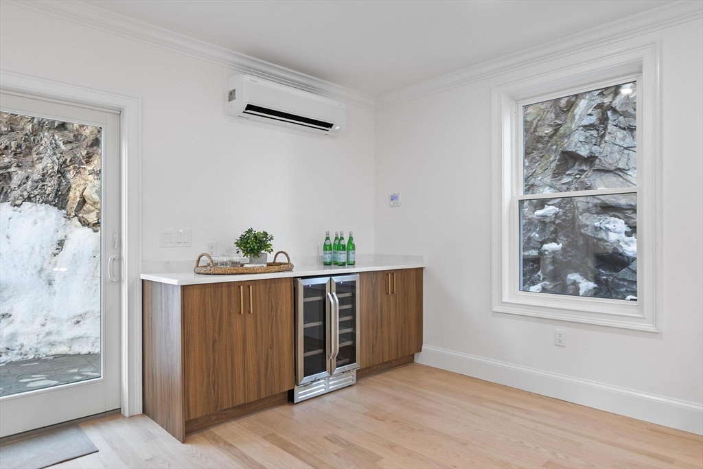 25 Landry Road Medford, MA 02155 - Photo 18 of 40