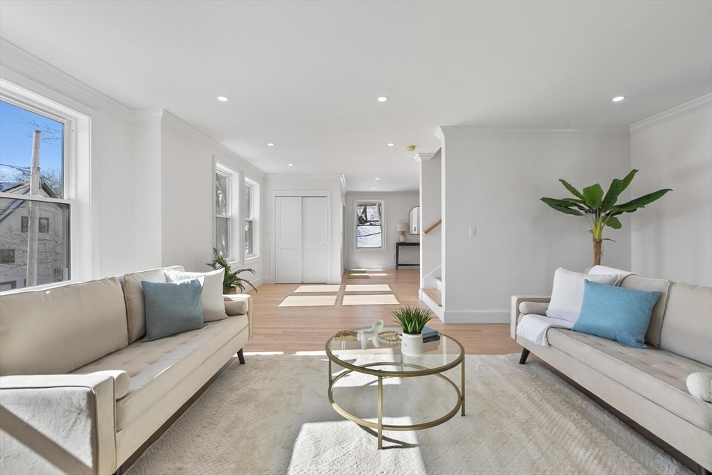 25 Landry Road Medford, MA 02155 - Photo 10 of 40