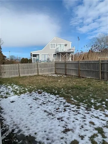 $3,000 | 17 Crescent Road, Middletown, RI 02842