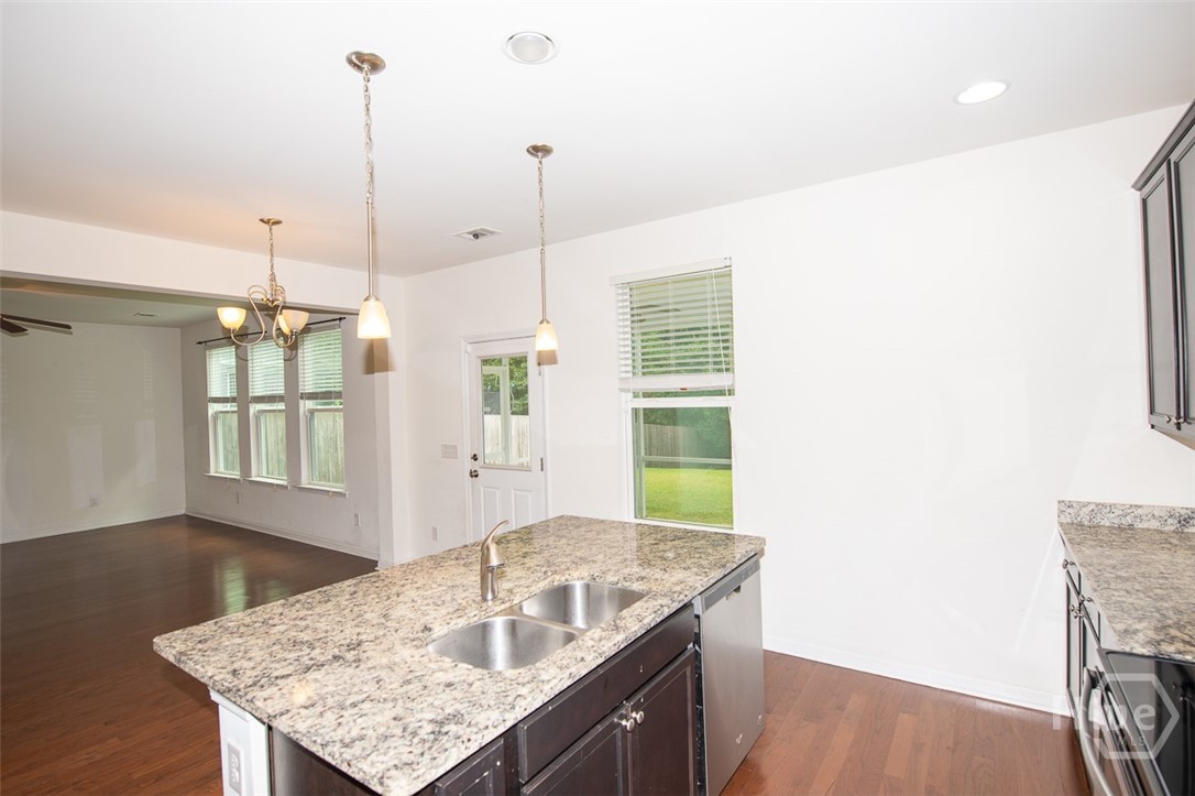 376 Southwilde Way Pooler, GA 31322 - Photo 17 of 56 Kitchen
