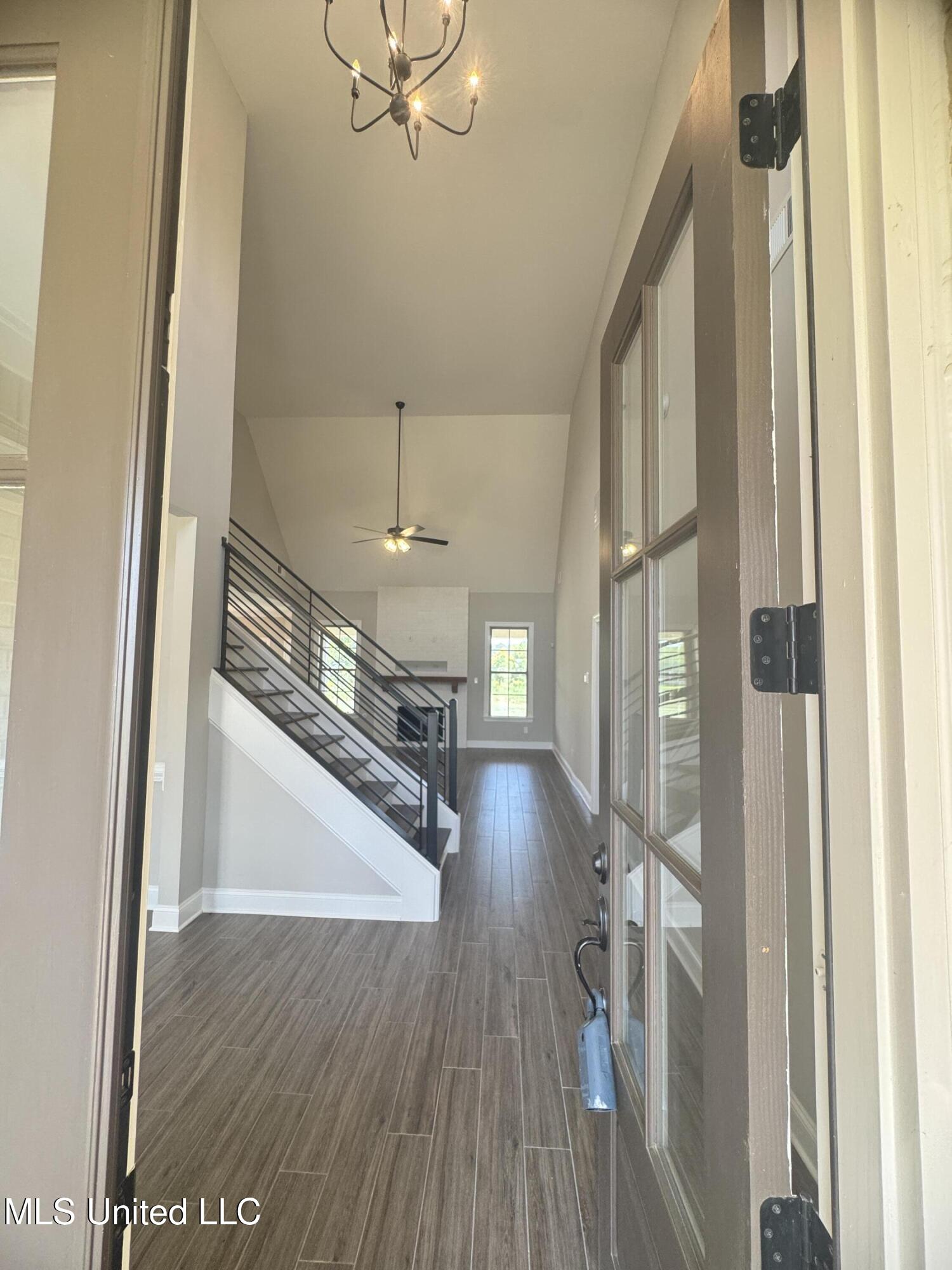 5322 Grays Valley Drive Hernando, MS 38632 - Photo 3 of 39 Double front door