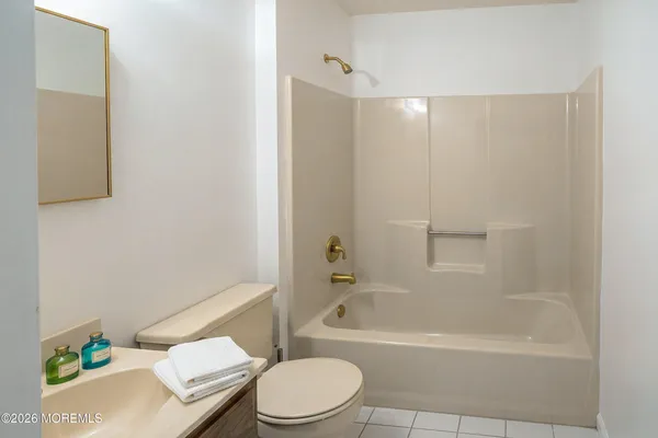 $3,400 | 1 Broadmoor Drive, Egg Harbor Township, NJ 08234