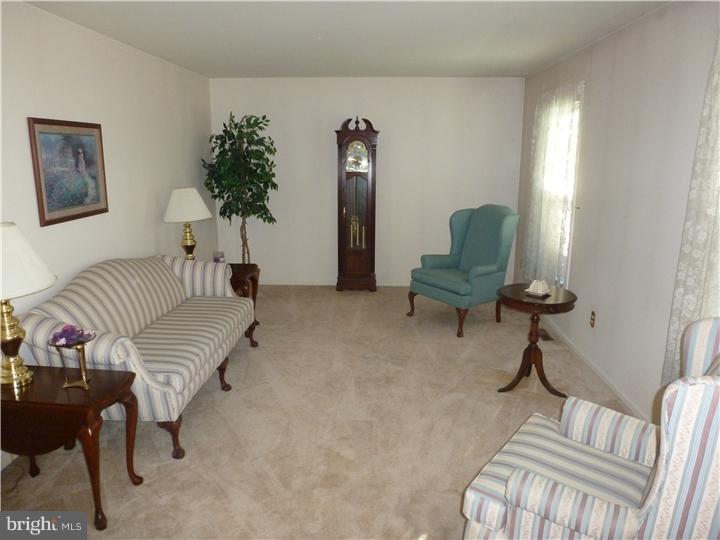 306 East Silver Fox Road Newark, DE 19702 - Photo 5 of 18 Gallery Image 5