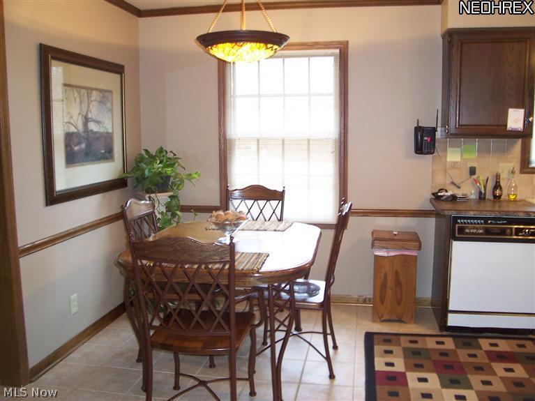 157 Roche Way Youngstown, OH 44512 - Photo 7 of 12 Gallery Image 7