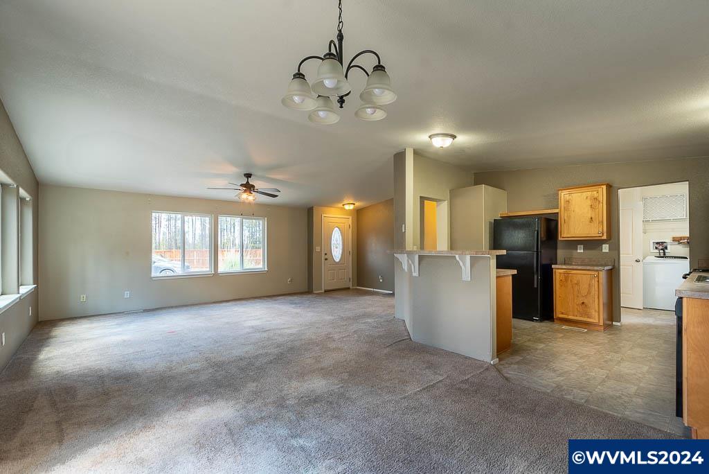 150489 Kurtz Road La Pine, OR 97739 - Photo 7 of 44