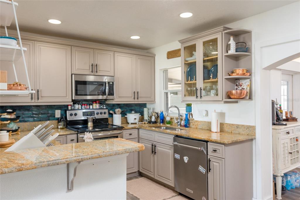 503 Hedge Row Road Brandon, FL 33510 - Photo 11 of 37