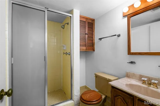 $599,000 | 1889 North Signal Hills Drive, Kirkwood, MO 63122