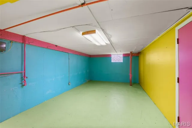 $599,000 | 1889 North Signal Hills Drive, Kirkwood, MO 63122