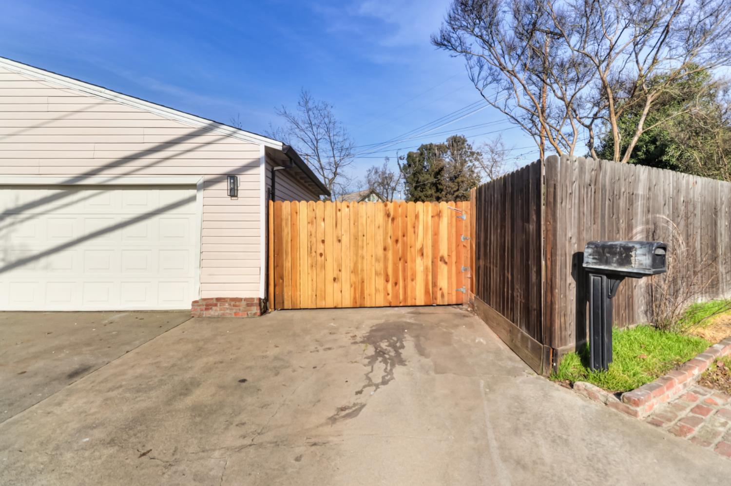 7055 Winding Way Fair Oaks, CA 95628 - Photo 46 of 48