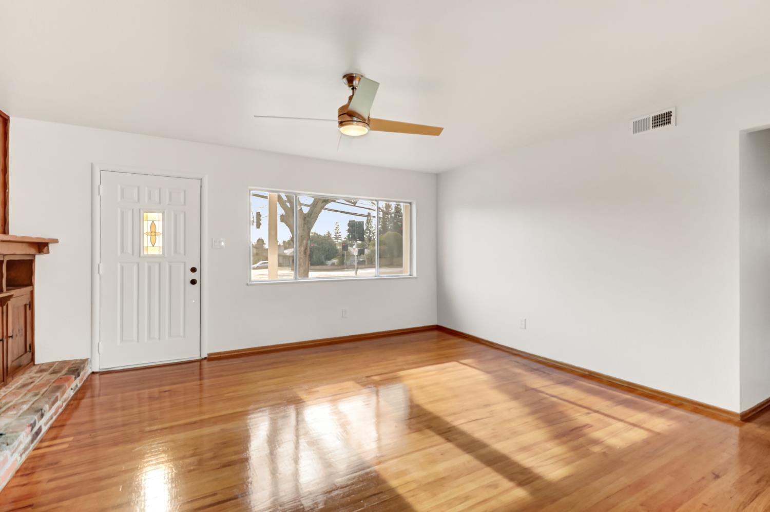 7055 Winding Way Fair Oaks, CA 95628 - Photo 6 of 48