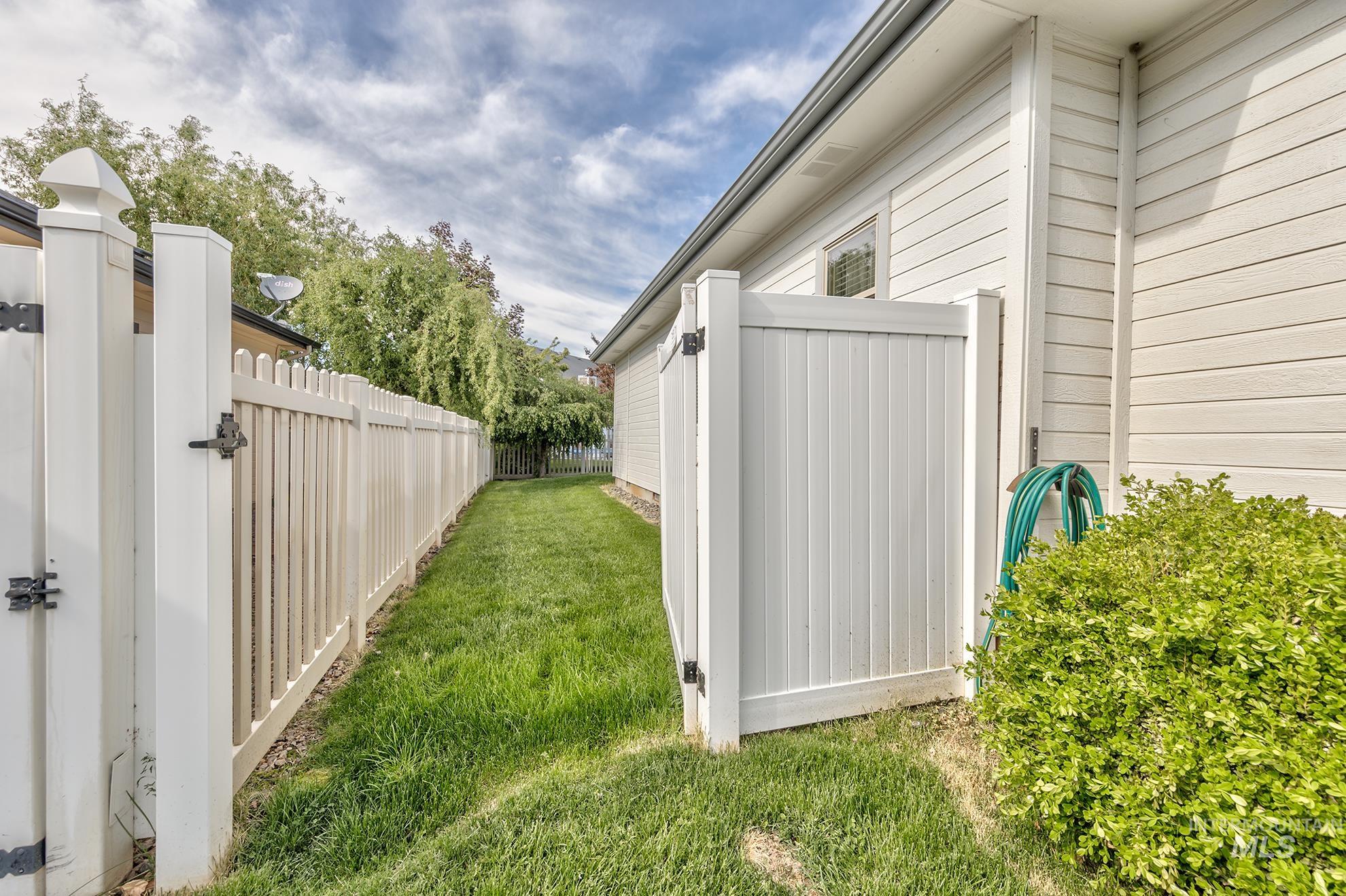 420 West Indianhead Road Weiser, ID 83672 - Photo 43 of 44