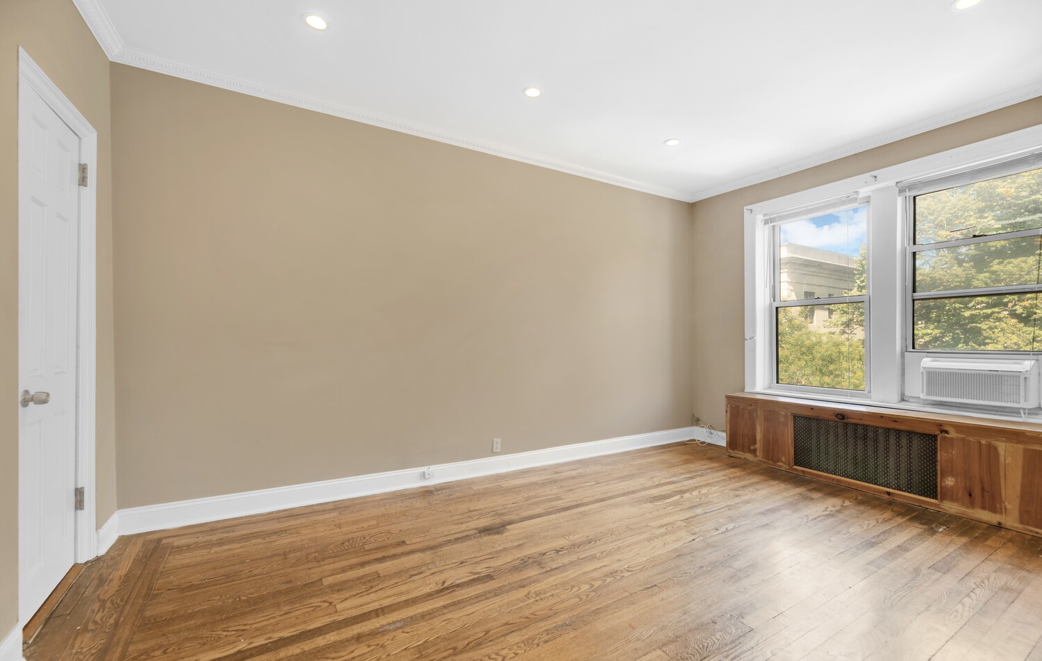 1075 Grand Concourse, Unit 5P Bronx, NY 10452 - Photo 5 of 7