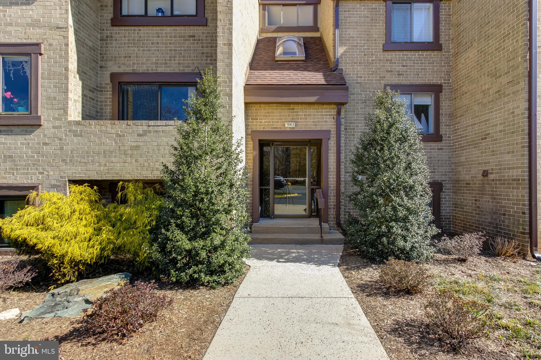 1663 Parkcrest Circle, Unit 300 Reston, VA 20190 - Photo 1 of 30 Welcome Home!