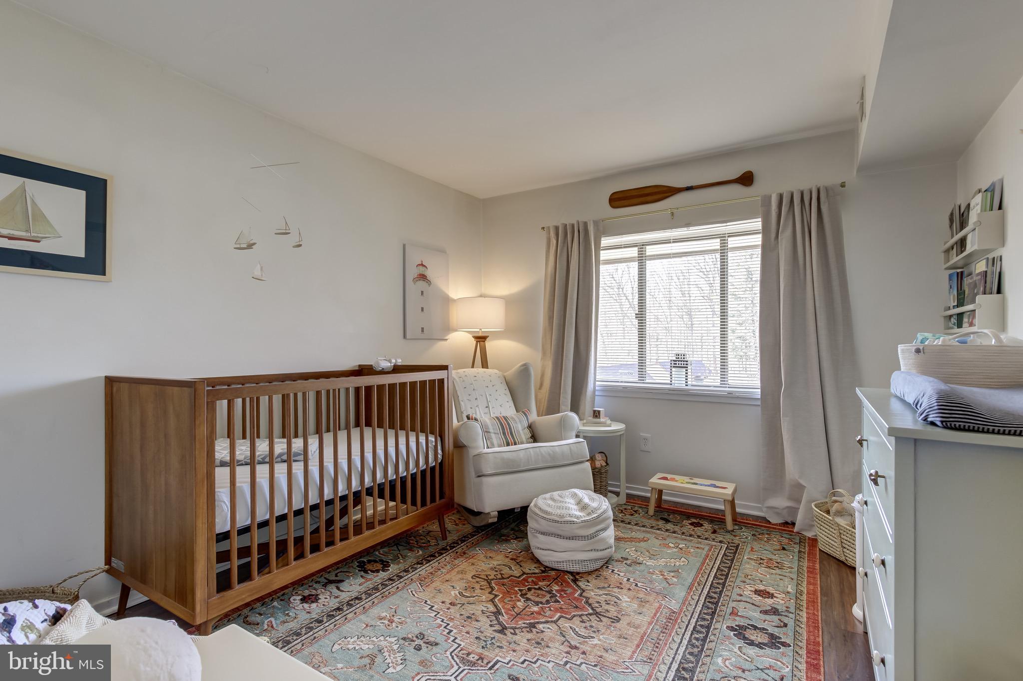 1663 Parkcrest Circle, Unit 300 Reston, VA 20190 - Photo 22 of 30 Large 2nd Bedroom