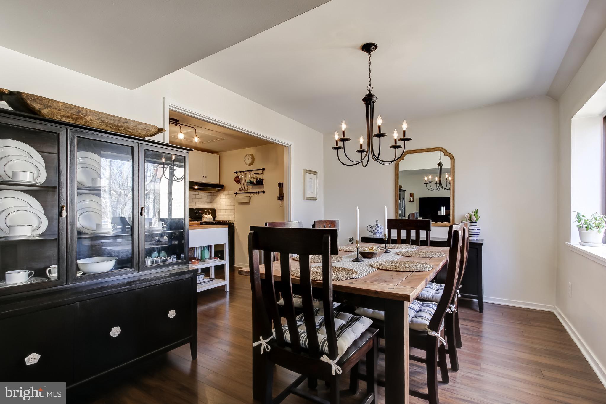 1663 Parkcrest Circle, Unit 300 Reston, VA 20190 - Photo 7 of 30 Separate Dining Room