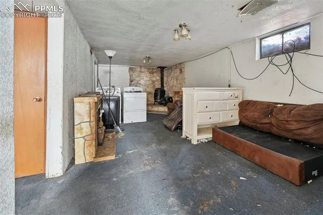 a view of a storage & utility room