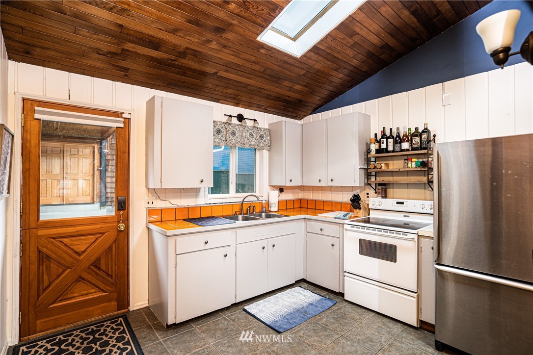 18484 North West View Road Mount Vernon, WA 98274 - Photo 15 of 27 Gallery Image 15
