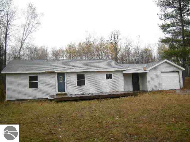 9952 Creighton Road Southwest Fife Lake, MI 49633 - Photo 3 of 16 1721634-2.JPG
