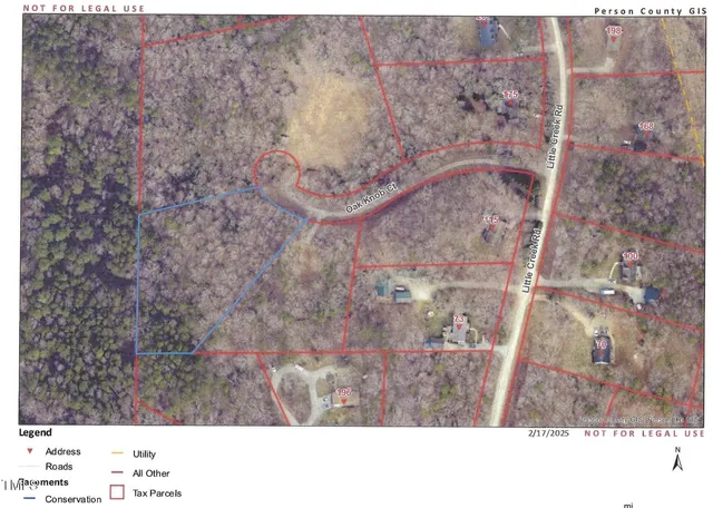 a black and white photo of a room