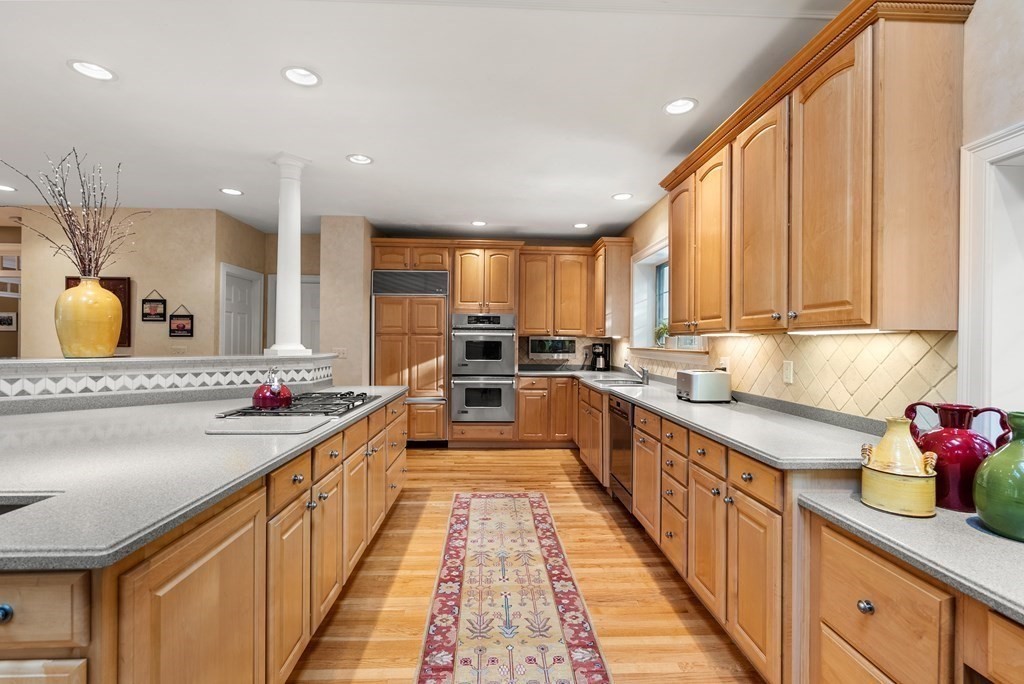32 Moore Road Sudbury, MA 01776 - Photo 11 of 39