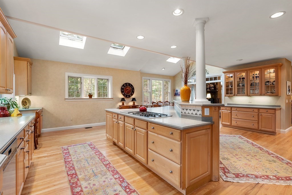 32 Moore Road Sudbury, MA 01776 - Photo 10 of 39