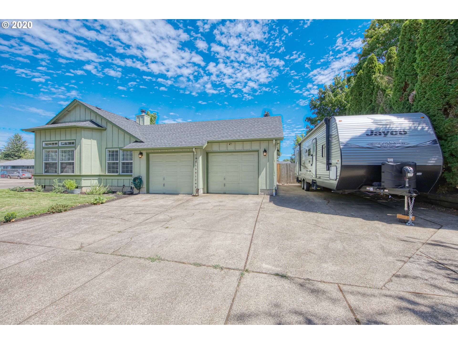 5607 D Street Springfield, OR 97478 - Photo 2 of 21