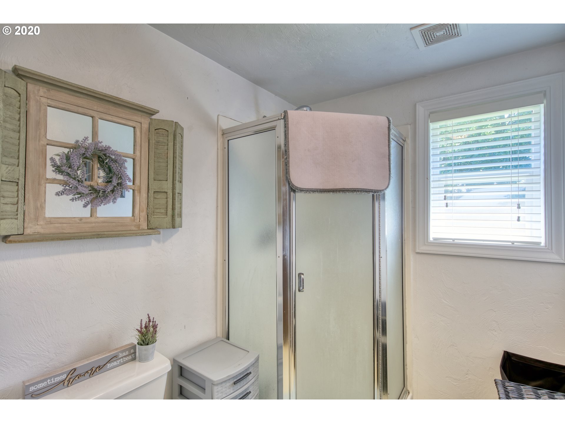 5607 D Street Springfield, OR 97478 - Photo 13 of 21