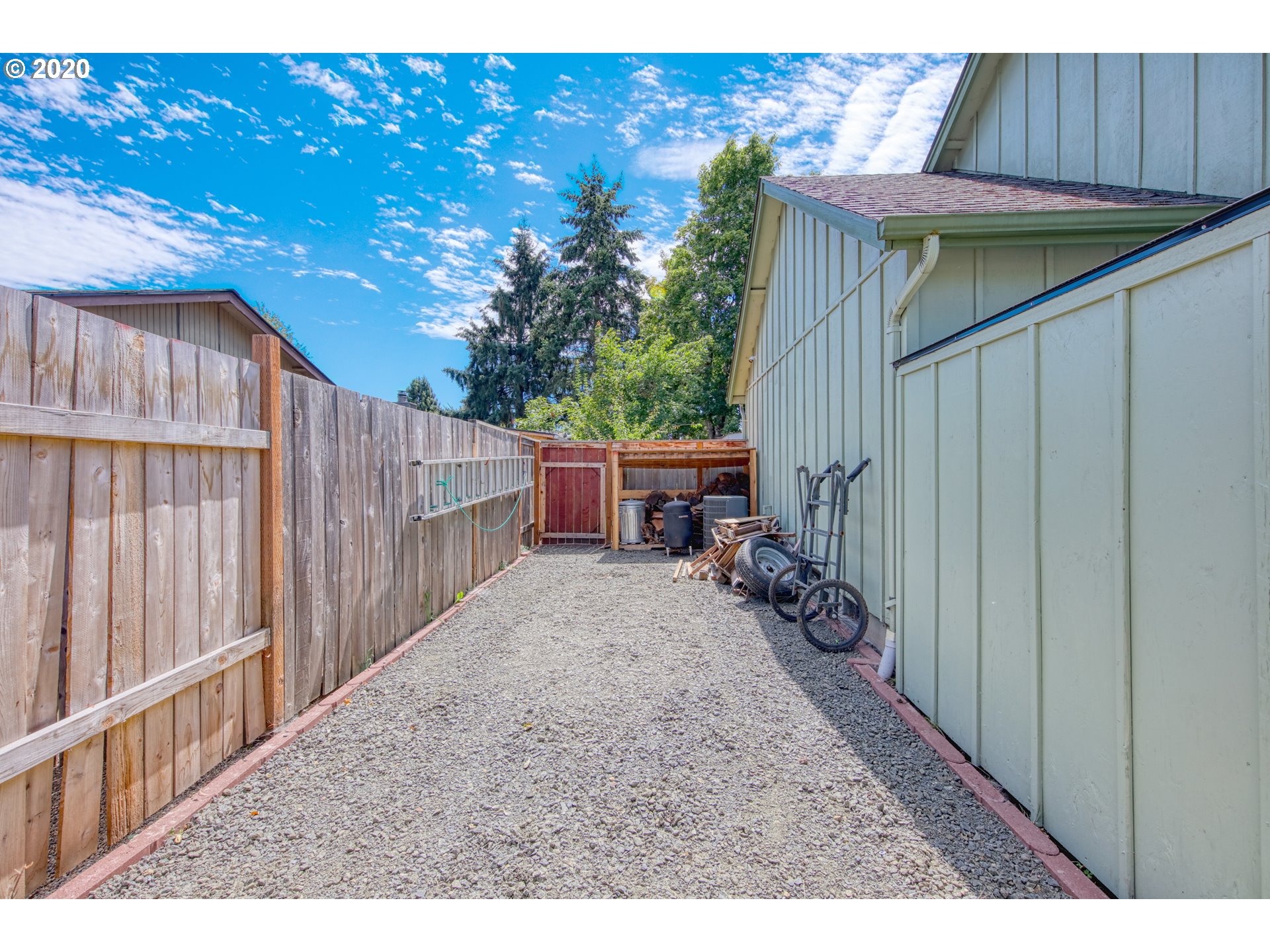 5607 D Street Springfield, OR 97478 - Photo 17 of 21