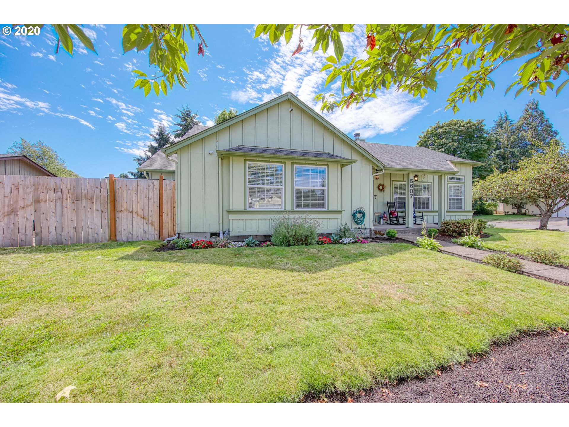 5607 D Street Springfield, OR 97478 - Photo 6 of 21