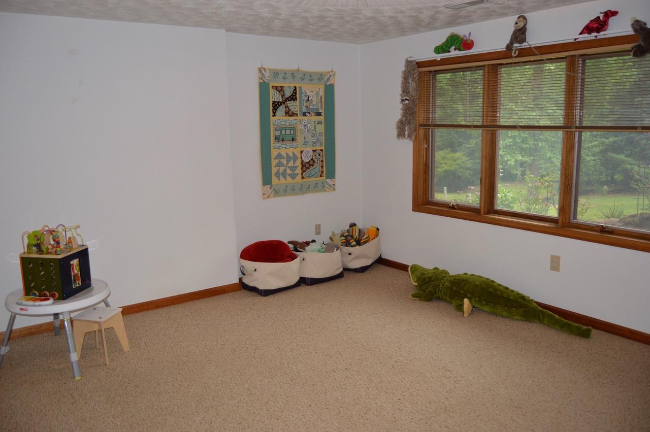 5949 Bradshaw Road Salem, VA 24153 - Photo 8 of 10 6