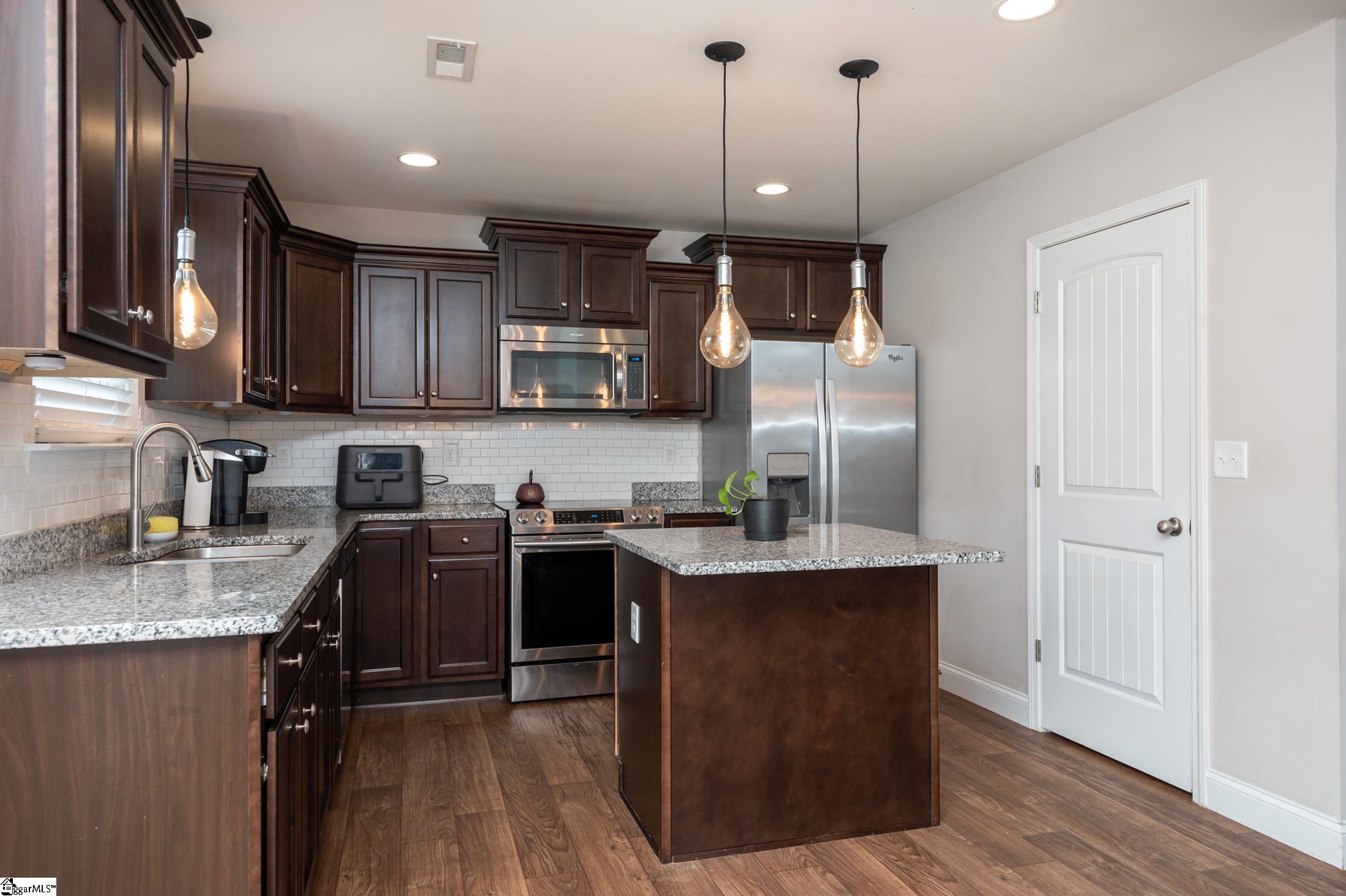 817 Skipping Rock Court Inman, SC 29349 - Photo 8 of 23