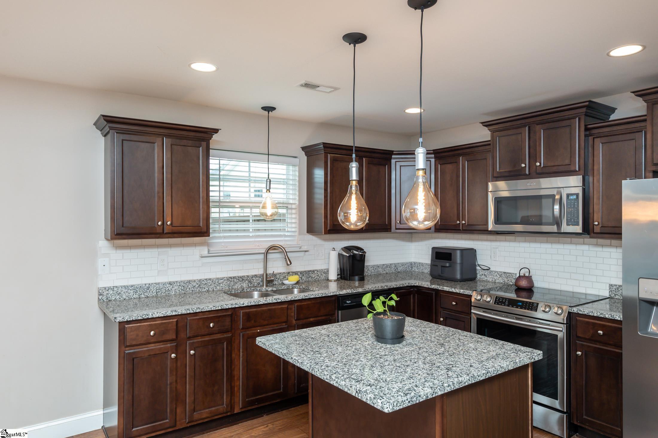 817 Skipping Rock Court Inman, SC 29349 - Photo 9 of 23