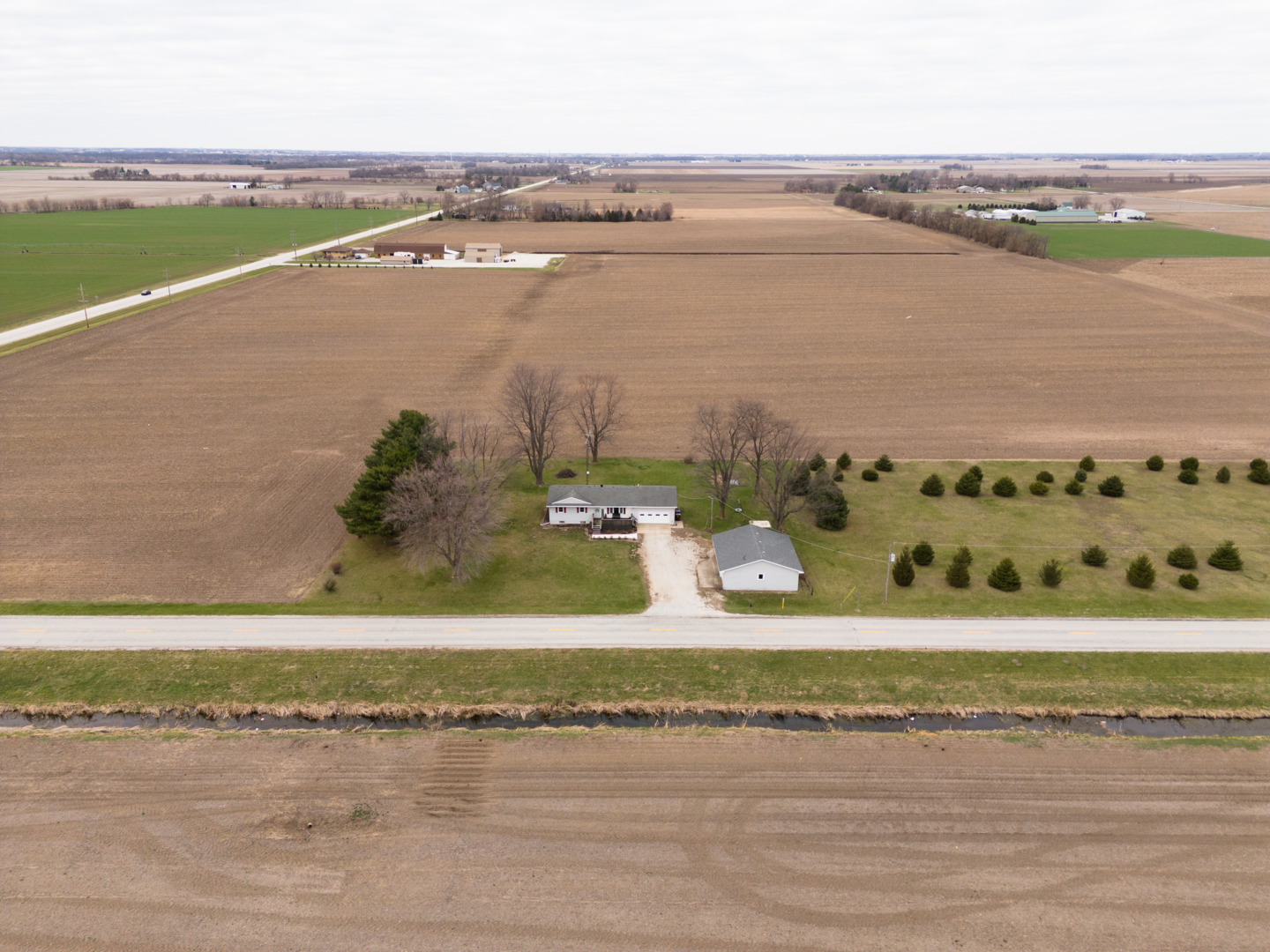 7621 East 3000S Road St. Anne, IL 60964 - Photo 28 of 29