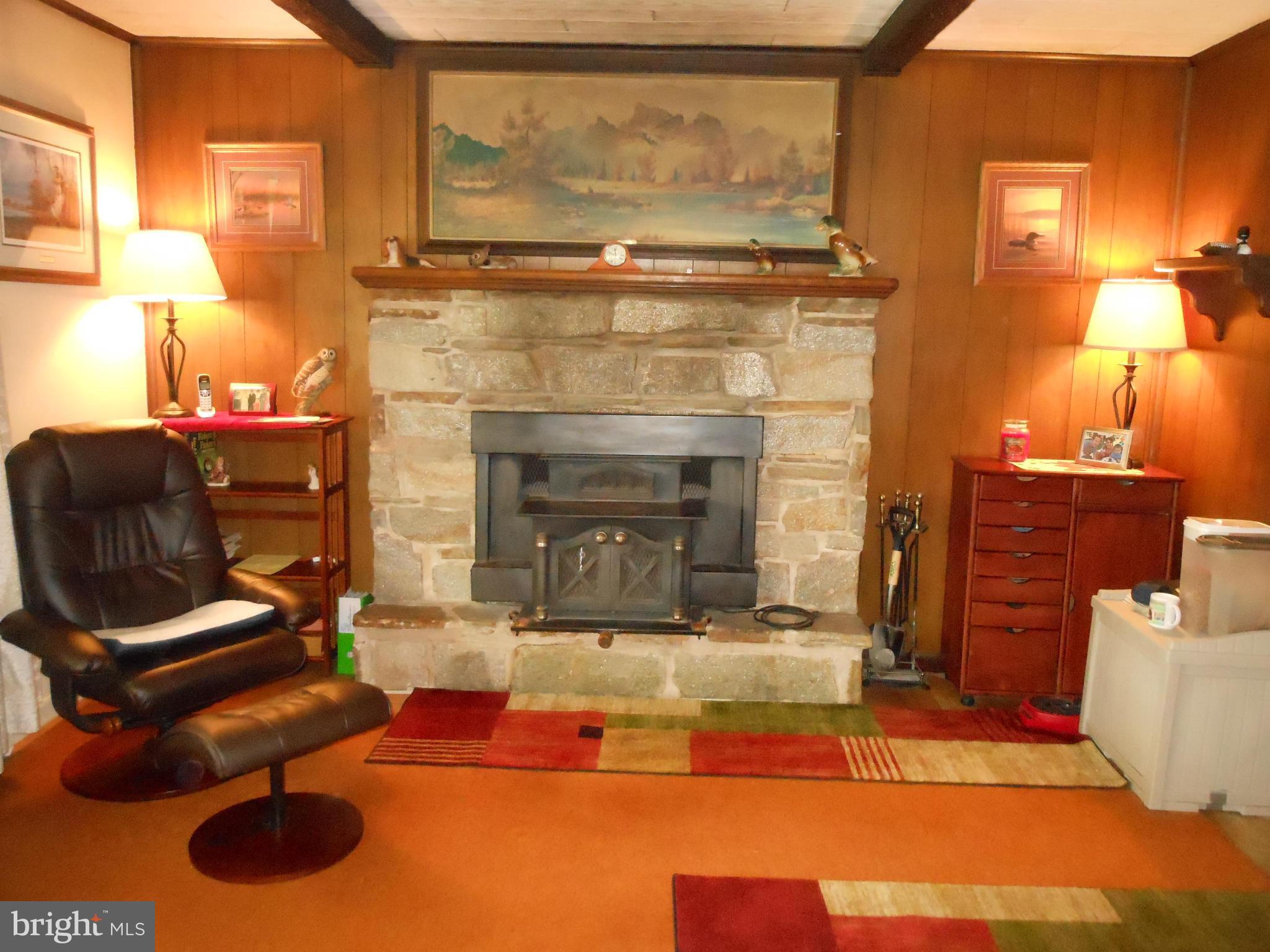 4332 Prospect Road Whiteford, MD 21160 - Photo 6 of 20 Living Room
