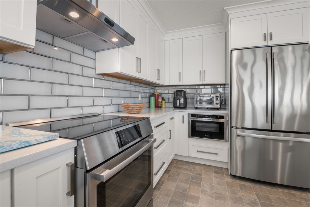 66 Glades Road, Unit 8 Scituate, MA 02066 - Photo 12 of 27