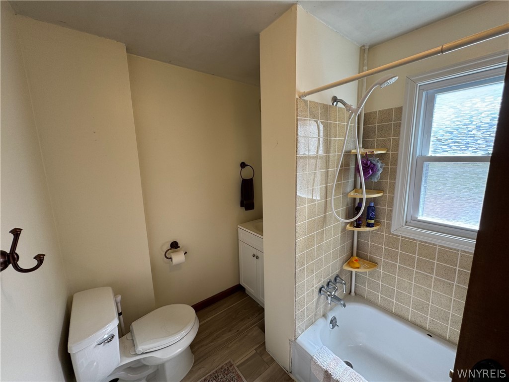 5378 Oakwood Drive Pendleton, NY 14120 - Photo 13 of 49