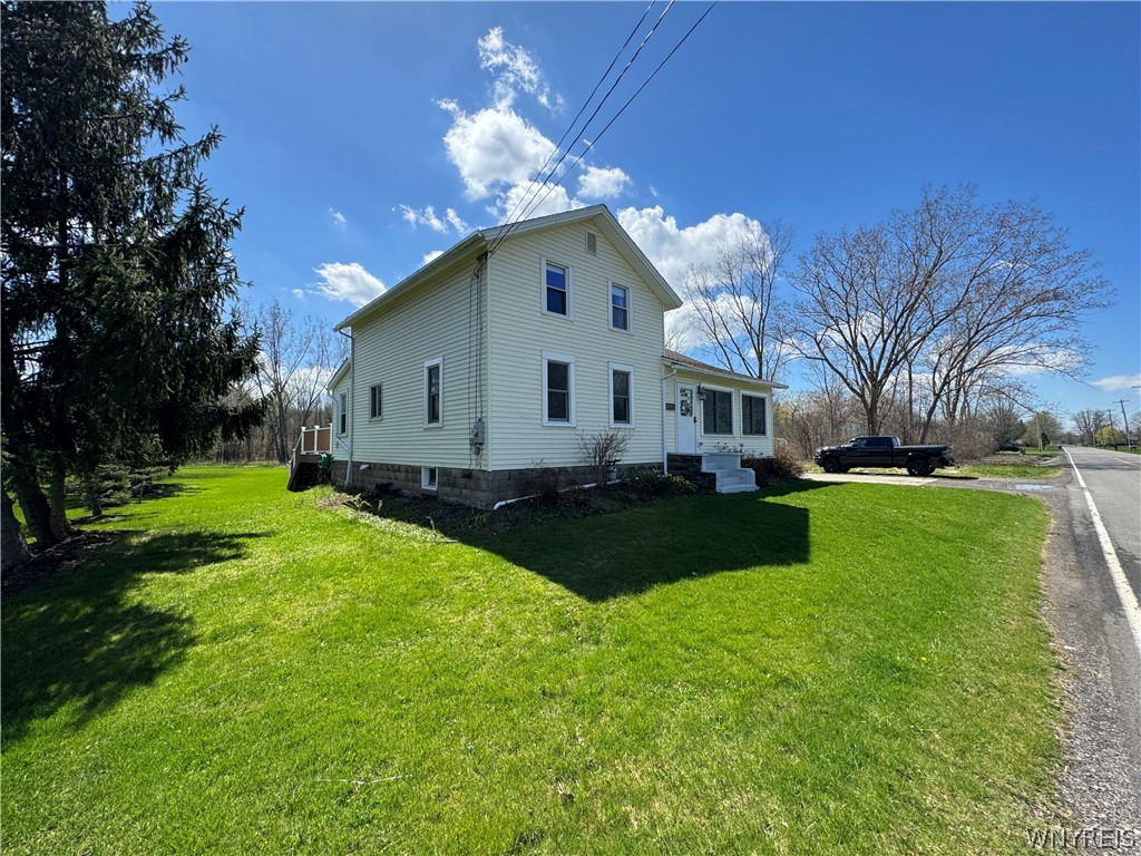 5378 Oakwood Drive Pendleton, NY 14120 - Photo 3 of 49