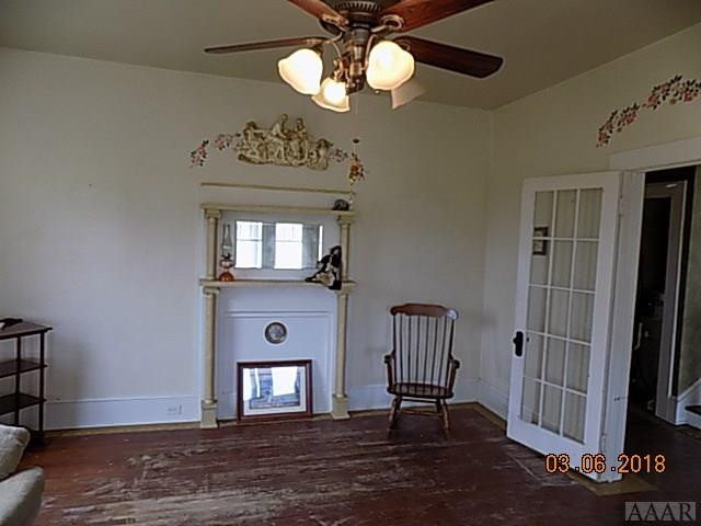 1470 Soundneck Road Elizabeth City, NC 27909 - Photo 3 of 38 Formal Living Room