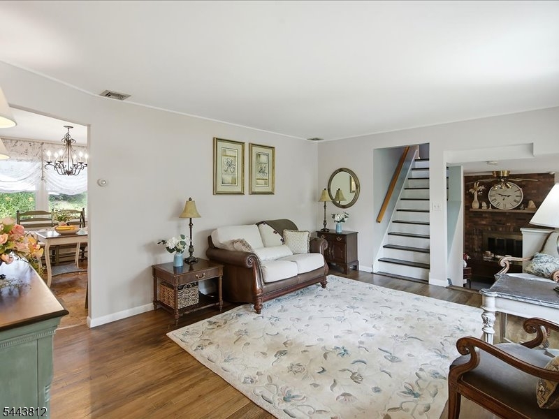 76 Long Hill Road Gillette, NJ 07933 - Photo 8 of 29