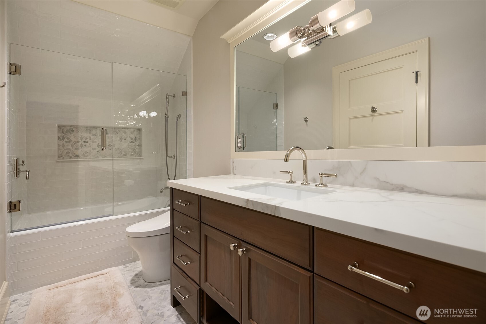 2665 Evergreen Point Road Medina, WA 98039 - Photo 20 of 36