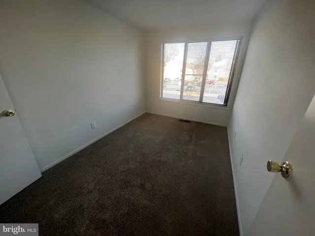 $1,595 | 19480 Brassie Place, Gaithersburg, MD 20886