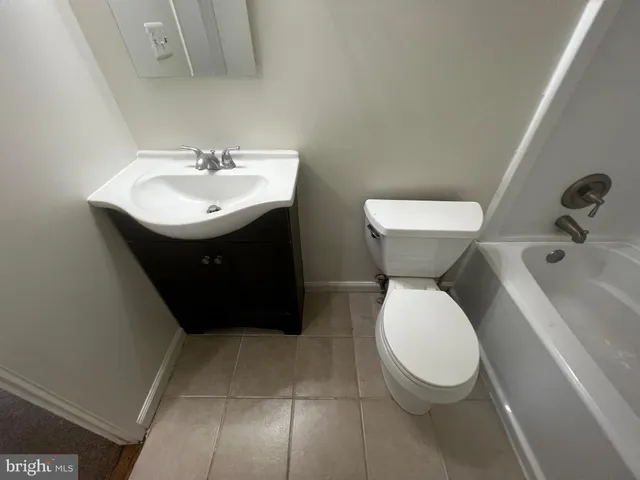 $1,595 | 19480 Brassie Place, Gaithersburg, MD 20886