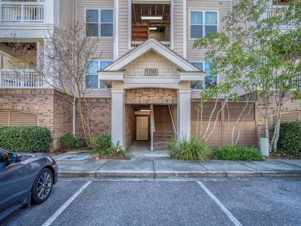 $1,500 | 2244 Ashley Crossing Drive, Unit 1236, Charleston, SC 29414